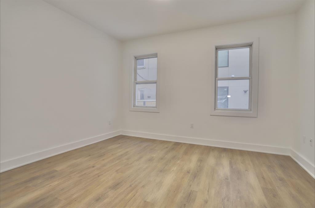 Building Photo - 517 Willow Ave