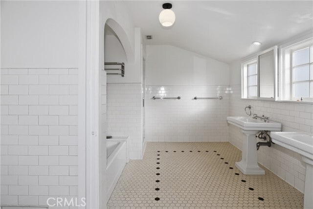 Building Photo - 6211 Warner Dr