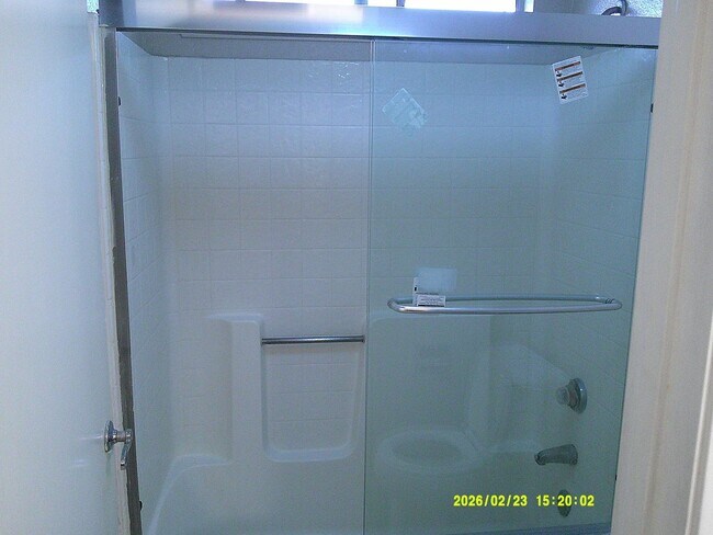 Building Photo - 4 bedroom in Dixon with spacious back yard