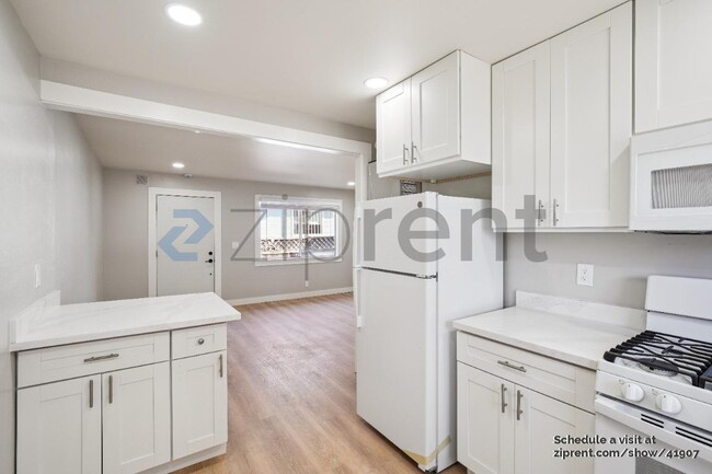Building Photo - 3808 Quigley St
