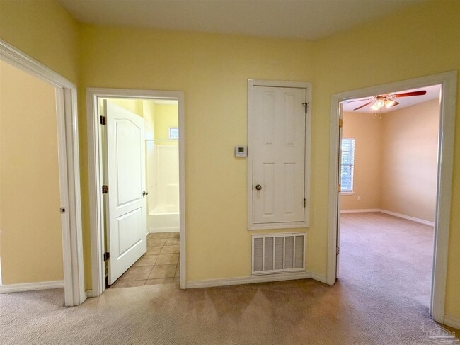 Building Photo - 4913 Vizcaya Dr