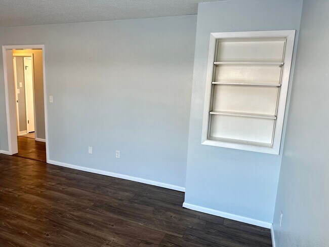 Building Photo - RADER 1321