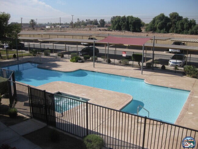 Building Photo - 1200 Rodeo Dr