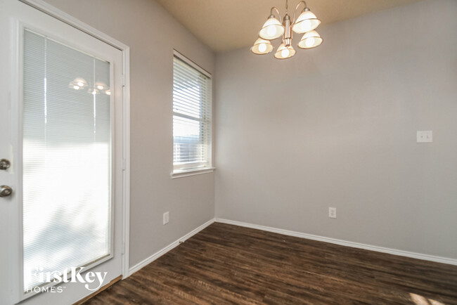 Building Photo - 10240 Dawson Trail
