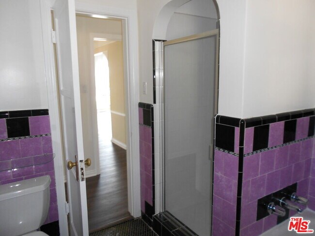 Building Photo - 9139 W 25th St