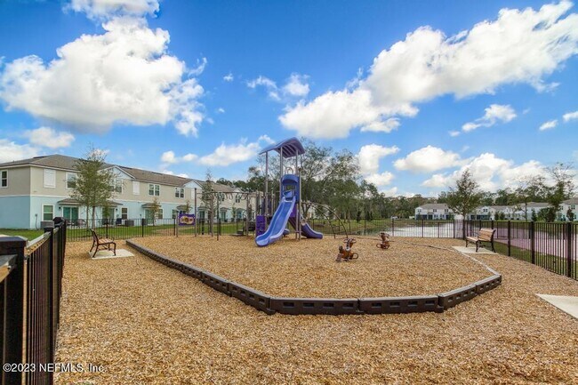 Building Photo - 279 Talulla Trl