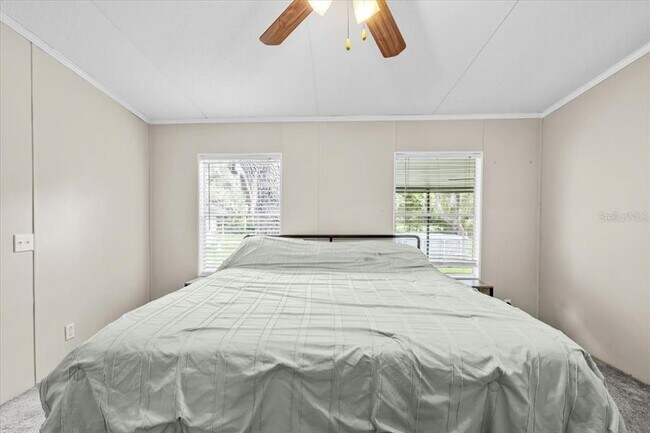Building Photo - 13920 Hillcrest Dr