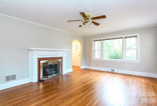 Building Photo - 34 Rollingwood Ln