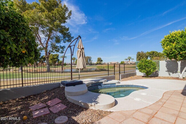 Building Photo - 4734 N Brookview Terrace