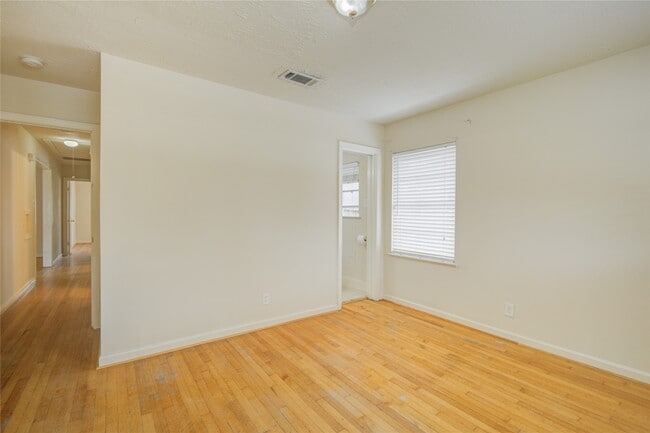 Building Photo - 5902 Hornwood Dr