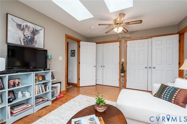 Building Photo - 12182 Woodson Farm Ln