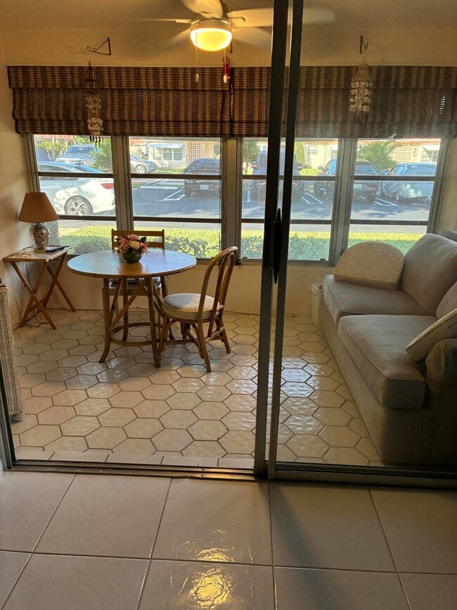 Building Photo - 4540 NW 3rd Ct