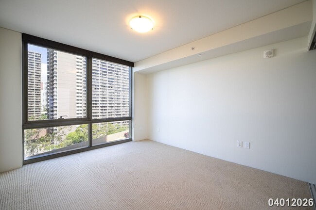 Building Photo - 2br - 2 Bed 1 Bath Condo in Capitol Place