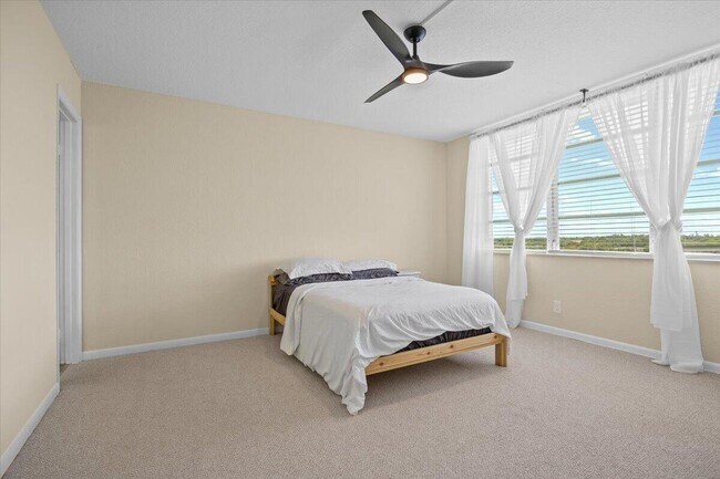 Building Photo - 3100 W Rolling Hills Cir