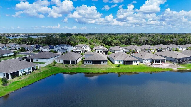 Building Photo - 5559 Trevesta Pl