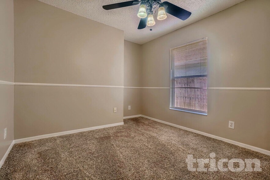 Building Photo - 647 Whitetail Loop