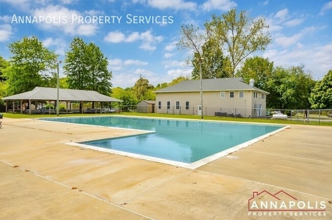 Building Photo - 714 Old Love Point Rd