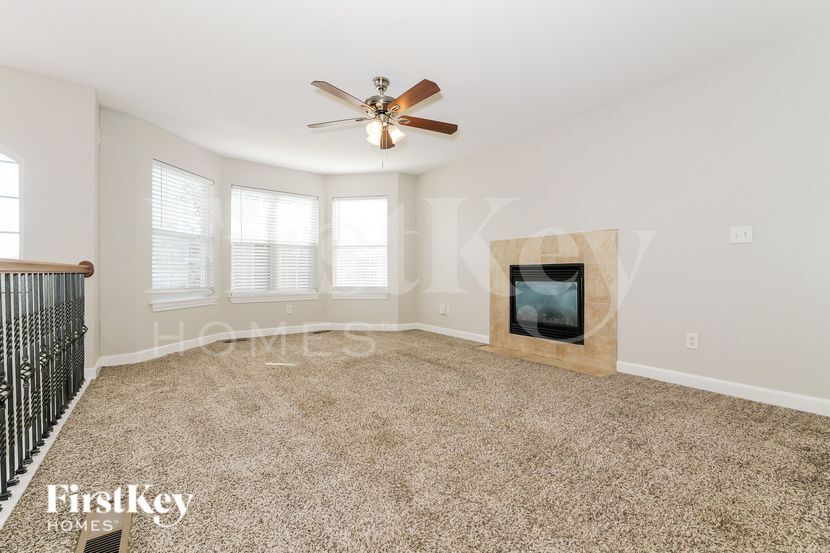 Building Photo - 5422 Marion Dr