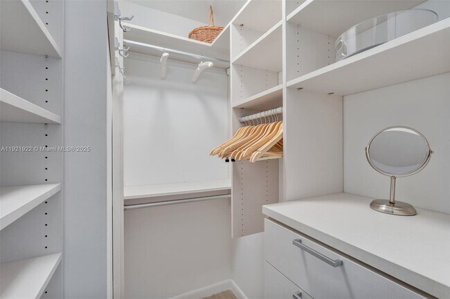 Building Photo - 2301 Collins Ave