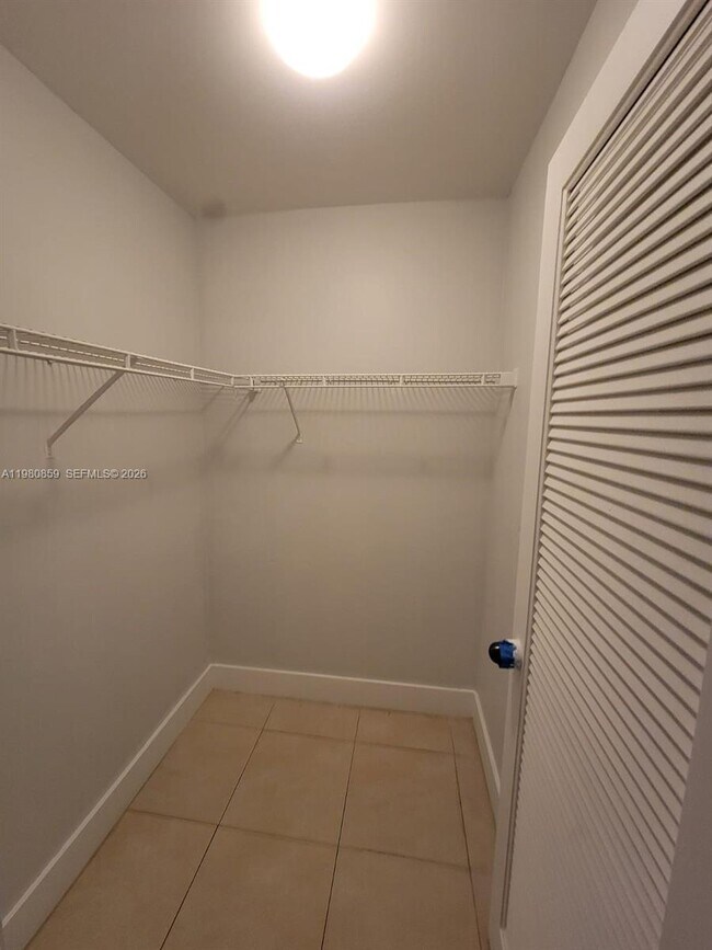 Building Photo - 3441 NW 44th St