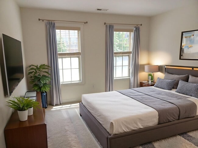 Building Photo - Lovely 5 Bedroom 4 Bathroom Single Family ...
