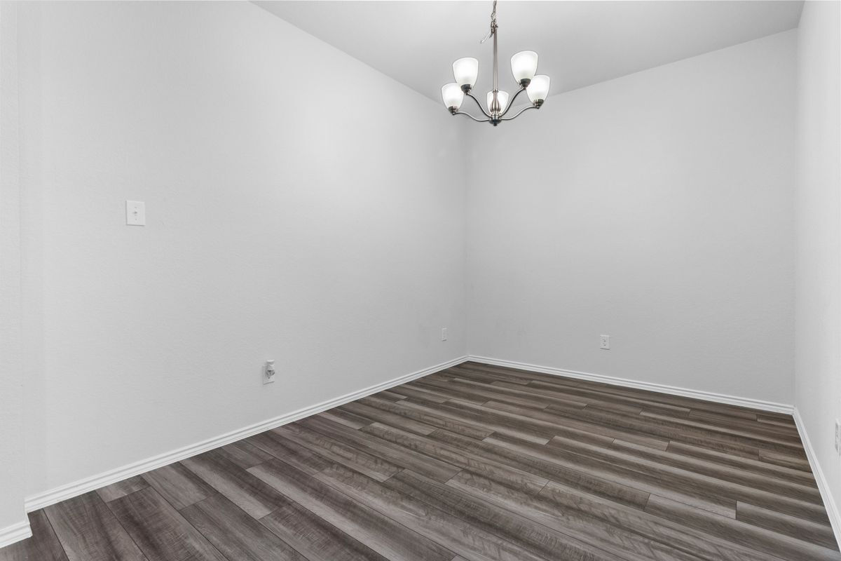 Building Photo - 309 Paddock Ln