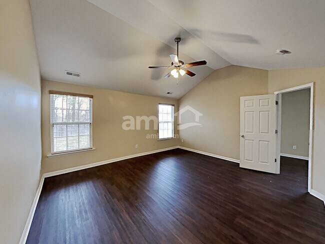 Building Photo - 318 Timber Meadow Lake Dr