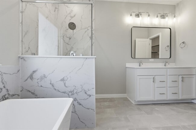 Building Photo - 208 Clark Rd