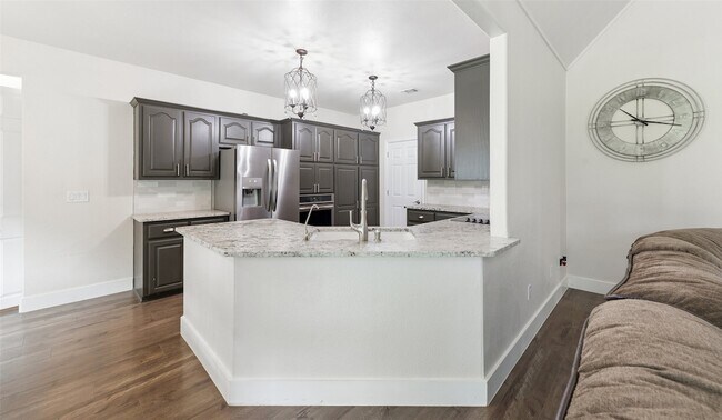 Building Photo - 109 Enchanted Dr