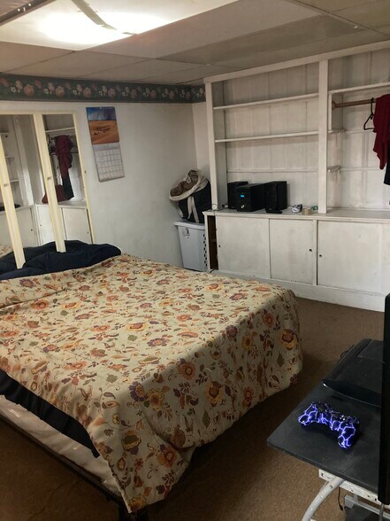 Building Photo - 764 Lenore Ln