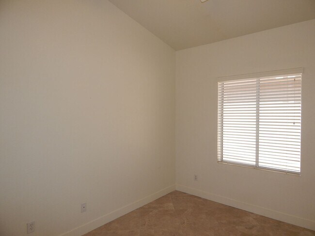 Building Photo - 7750 E Castle Valley Way