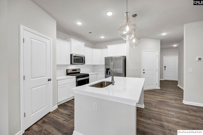 Building Photo - 231 Sunny Hl Dr