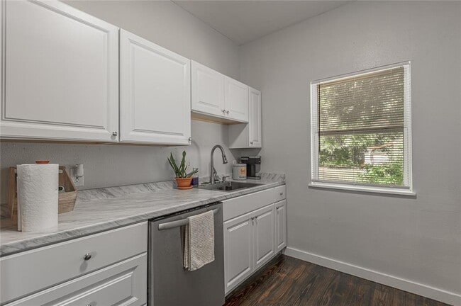 Building Photo - 3210 Elks Dr