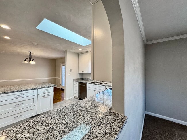 Building Photo - Available NOW! Lakefront 4 Bedroom/2 Bath Home, Pet-Friendly, Fenced Yard, Great School Zones!