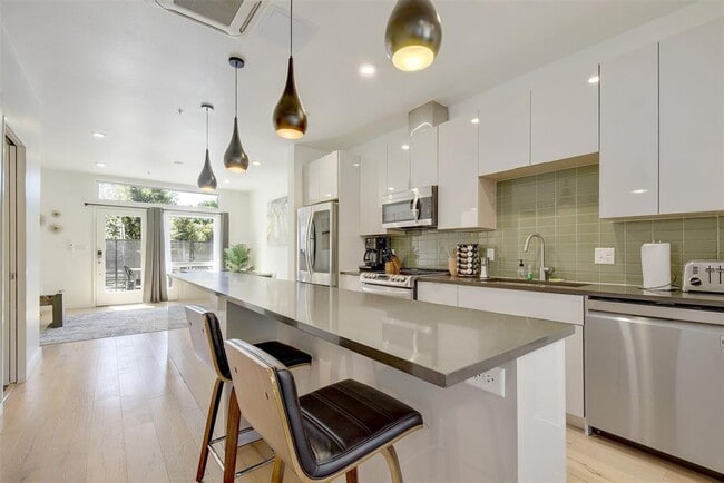 Building Photo - 1701 MLK Jr Blvd