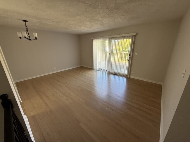 Building Photo - 8170 Northway Dr