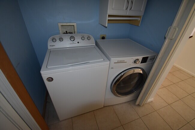 Building Photo - 89 Damascus Dr