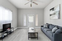 Building Photo - 314 W Cevallos