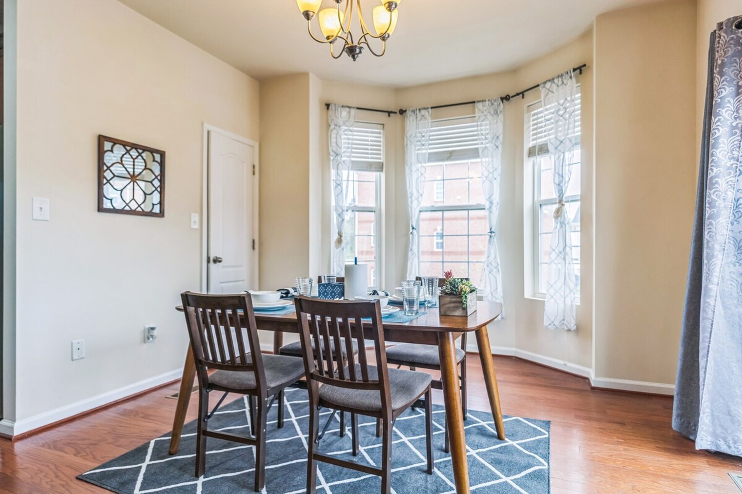 Building Photo - 7980 Blue Stream Dr