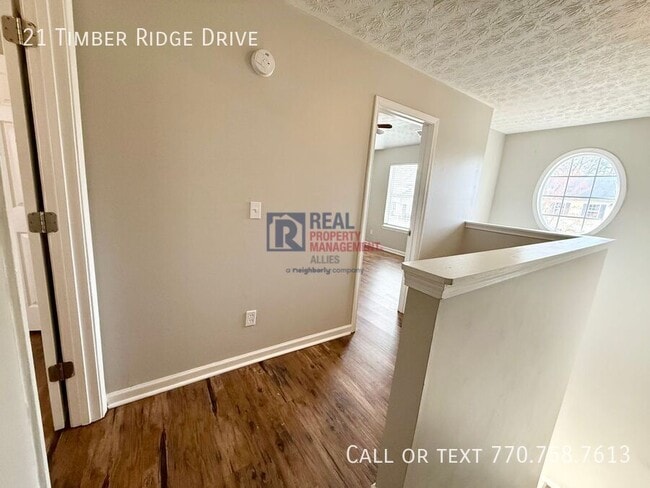 Building Photo - 21 Timber Ridge Dr