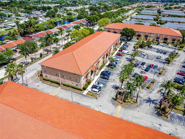 Building Photo - 17405 NW 75th Pl