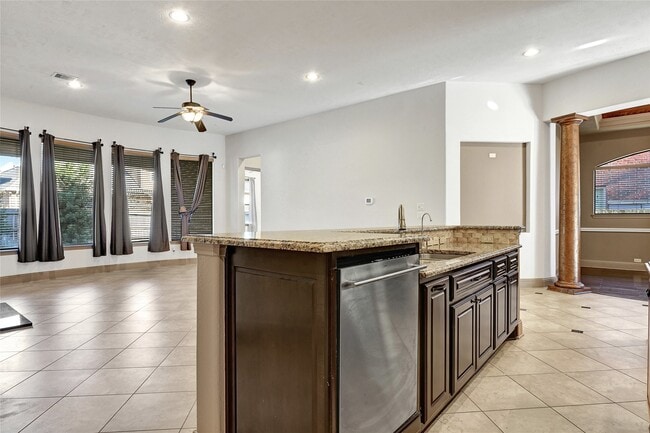 Building Photo - 6223 Duke Trail Ln