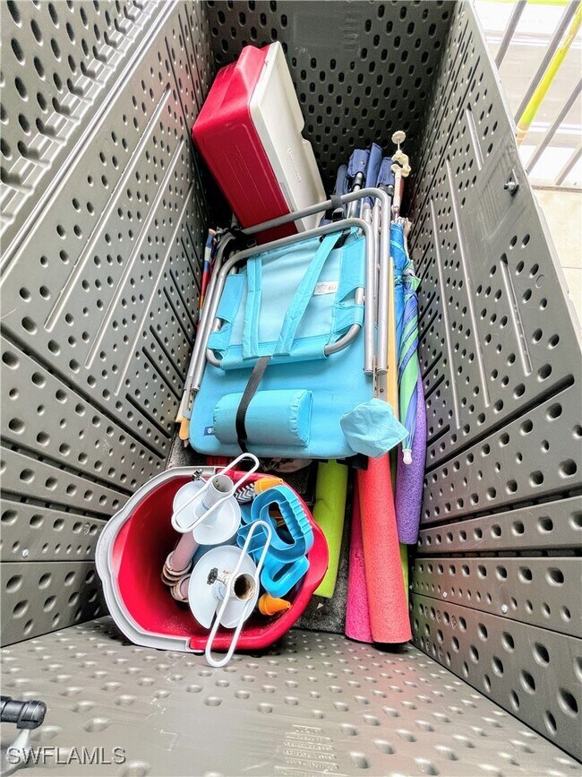 Building Photo - 260 Southbay Dr