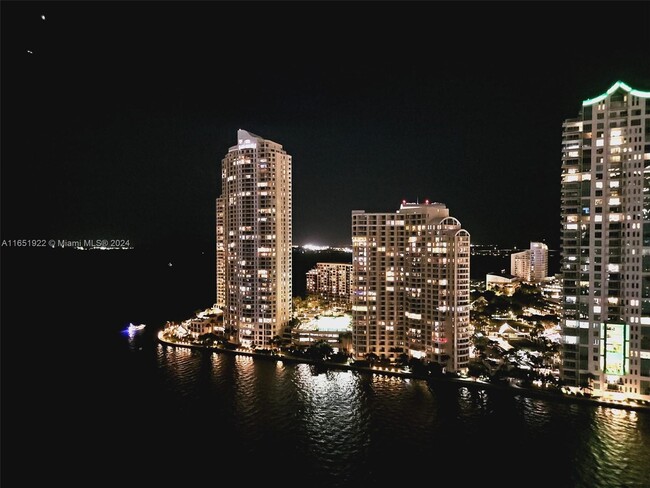 Primary Photo - 335 S Biscayne Blvd