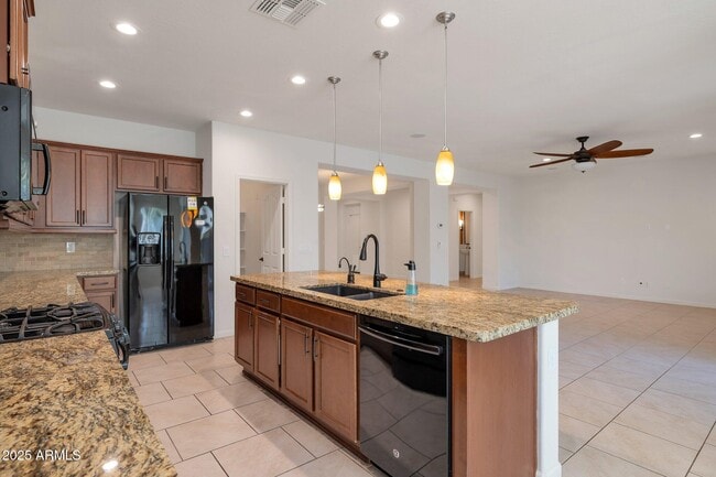 Building Photo - 18467 W Tasha Dr