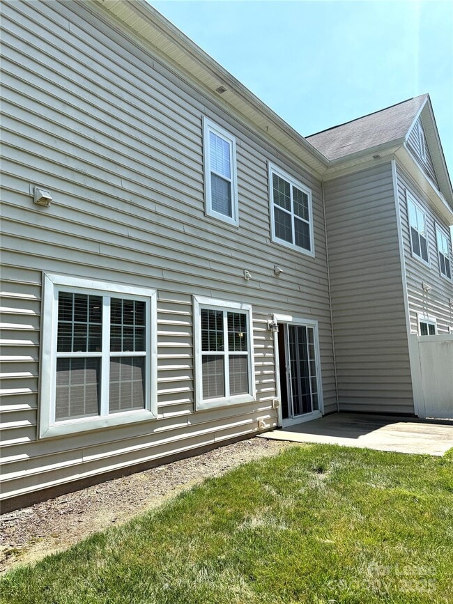 Building Photo - 11504 Amarone Dr
