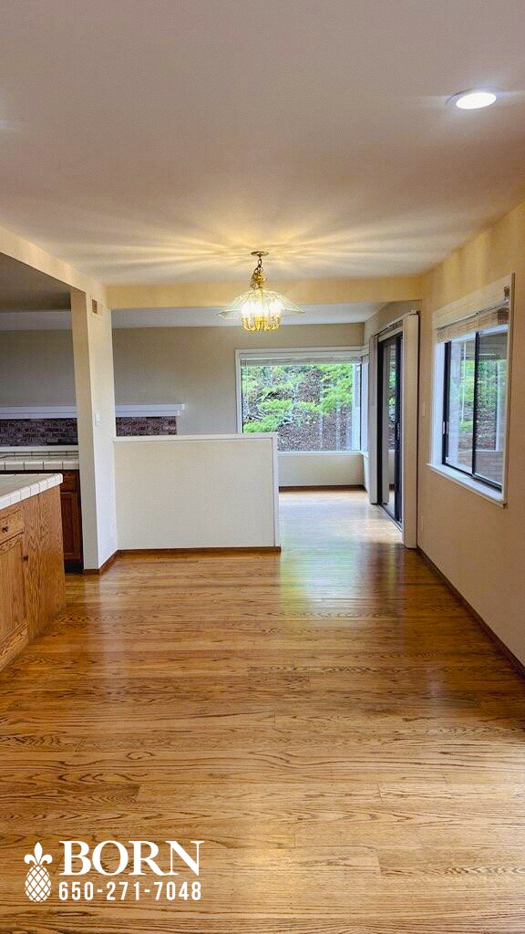 Building Photo - 1320 Lasuen Dr