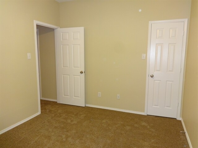 Building Photo - 10709 Vista Heights Blvd
