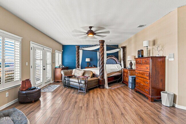 Building Photo - 13566 Emerald Coast Ln