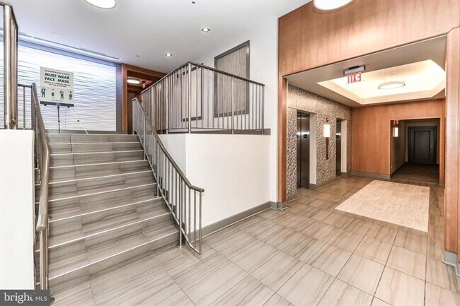 Building Photo - 350 G St SW